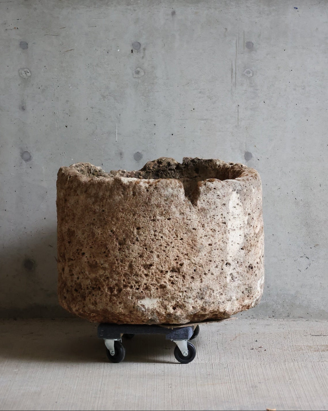 Indonesian Limestone Round Vessel LS0001