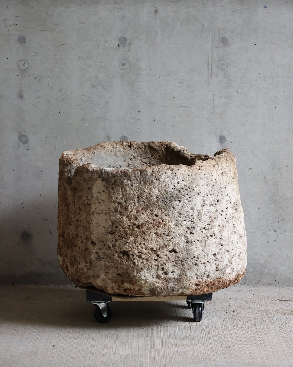 Indonesian Limestone Round Vessel LS0001