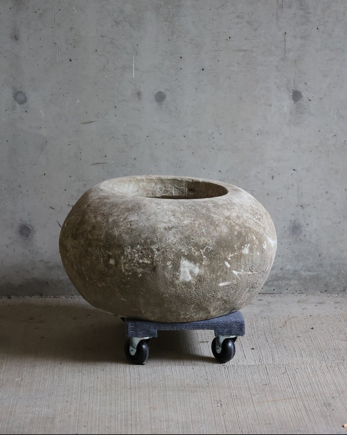 Indonesian Limestone Vessel LS0003